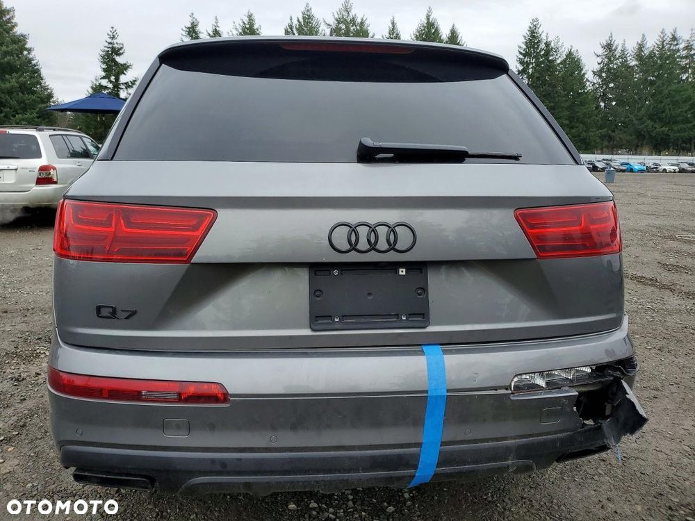 Audi Q7 3.0 TFSI Quattro Tiptronic - 6