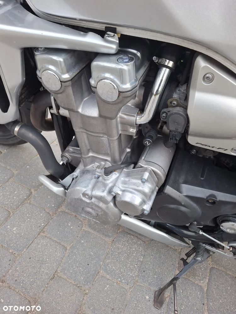 Honda CB - 11
