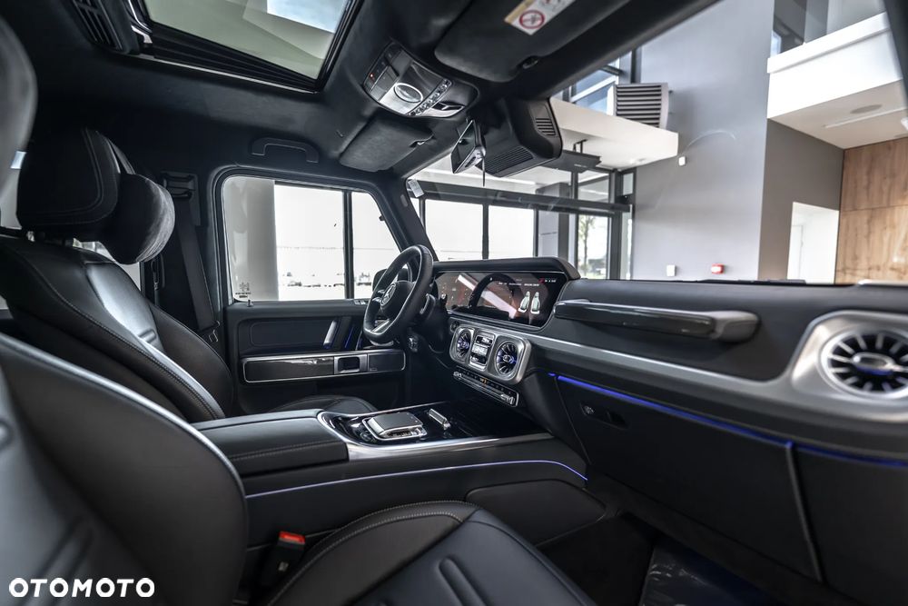 Mercedes-Benz Klasa G 450 d 9G-TRONIC - 40