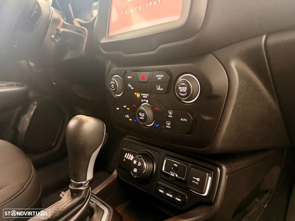 Jeep Renegade 1.3 TG Limited - 32