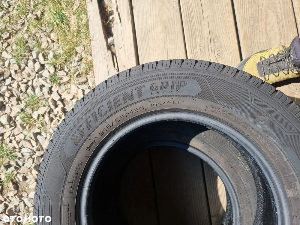 Opony Goodyear Ultragrip Cargo 215/65R15C 104T 2022r, 4x6mm db stan - 15