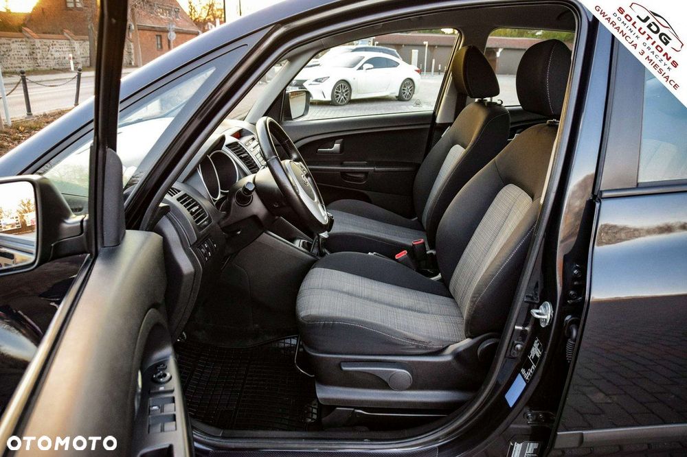 Kia Venga 1.4 CRDi 90 ISG Edition 7 - 16