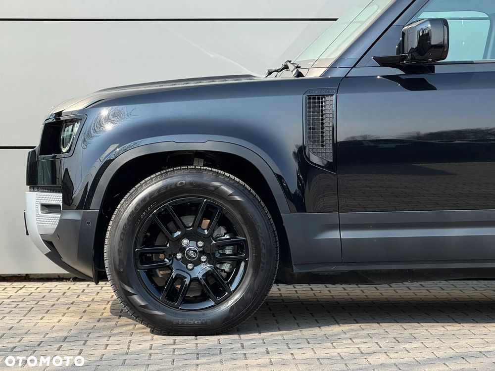 Land Rover Defender - 6