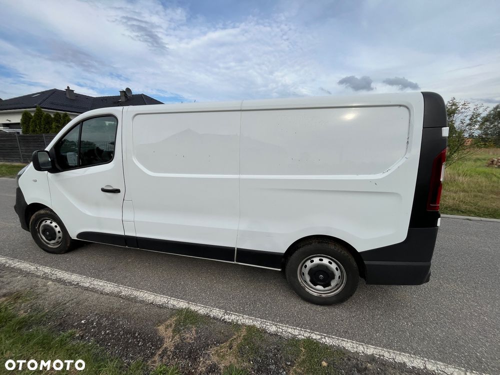 Opel Vivaro - 24
