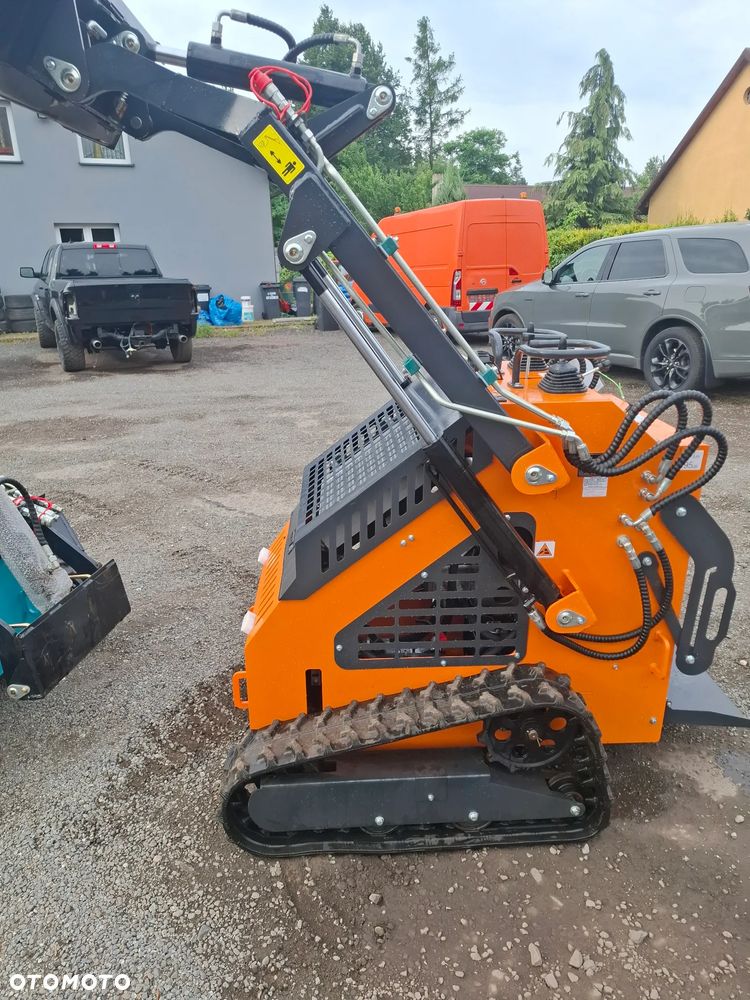 Ładowarka koparka łańcuchowa  skidster - 11