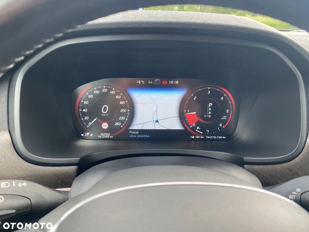 Volvo V90 D5 AWD Momentum - 10
