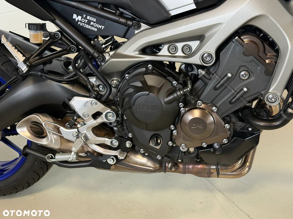 Yamaha MT - 28