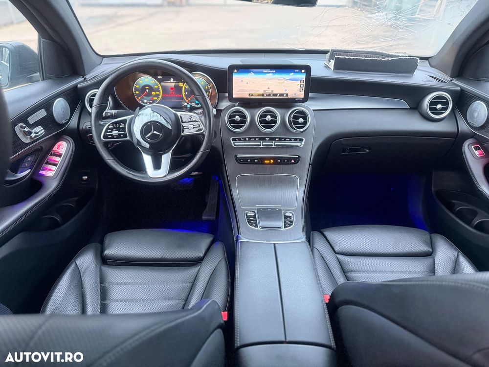 Mercedes-Benz GLC Coupe 300 4MATIC MHEV - 7