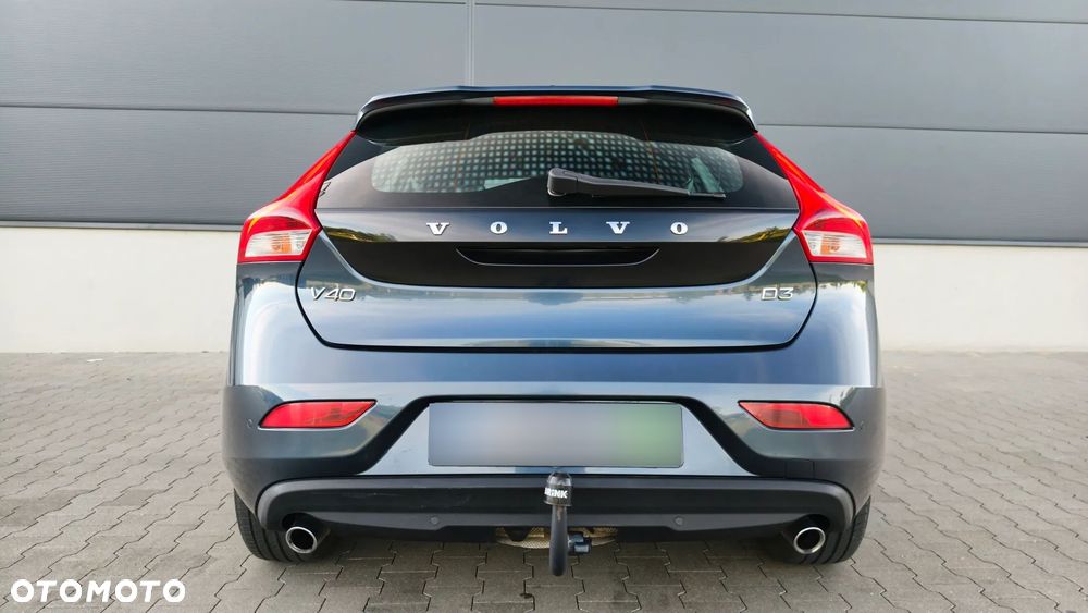 Volvo V40 D3 Momentum - 8