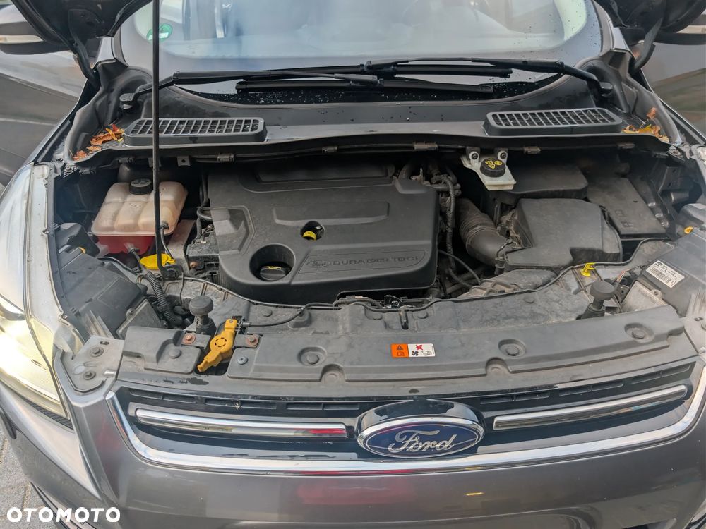 Ford Kuga - 12
