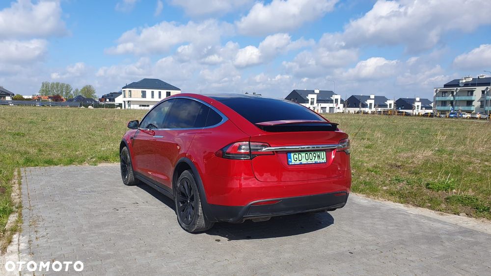 Tesla Model X 75D Allradantrieb - 15
