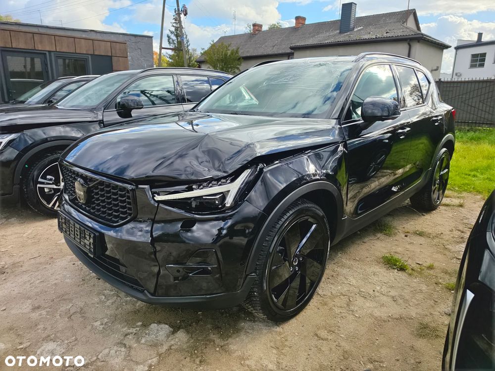 Volvo XC 40 B4 B DKG Ultra Black Edition - 10