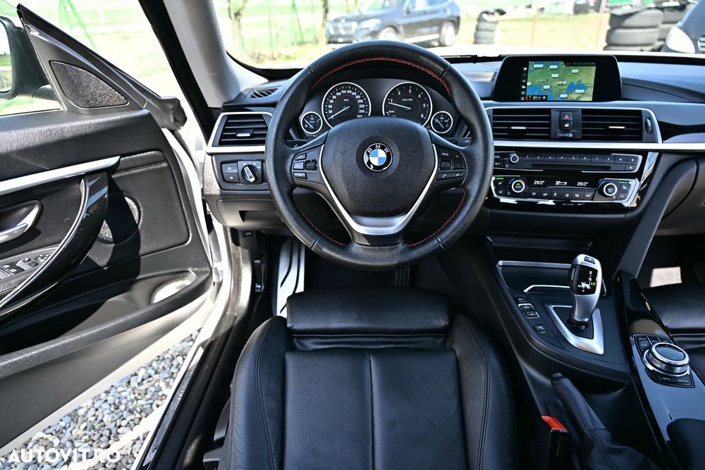 BMW Seria 3 320d Aut. Sport Line - 19