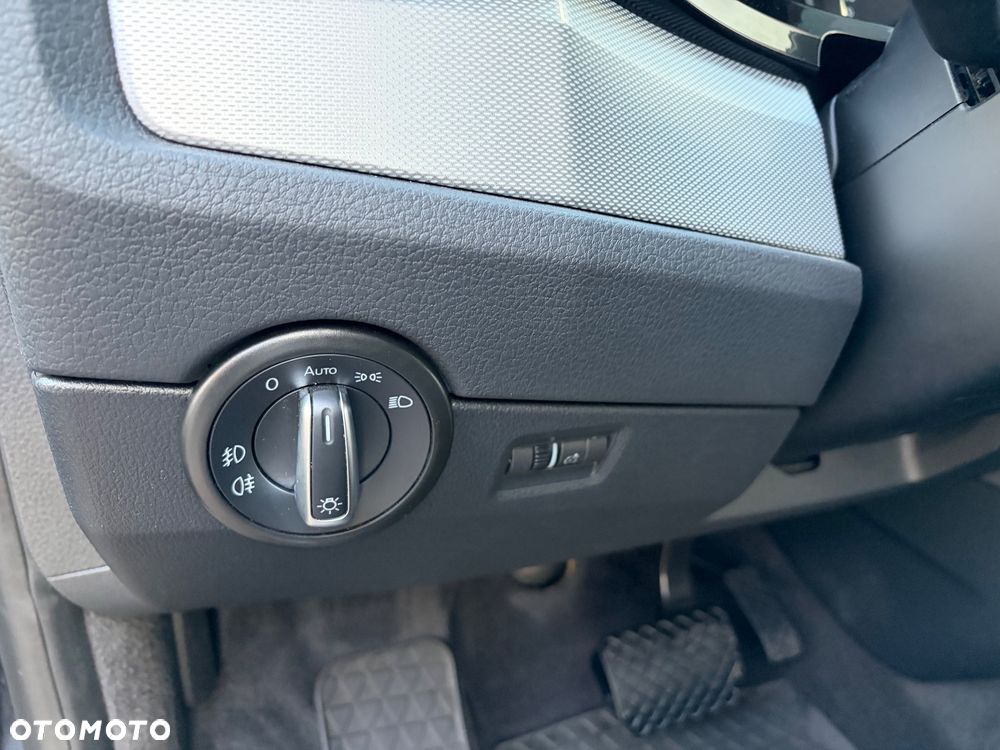 Volkswagen Multivan 2.0 TDI L1 Highline DSG - 16