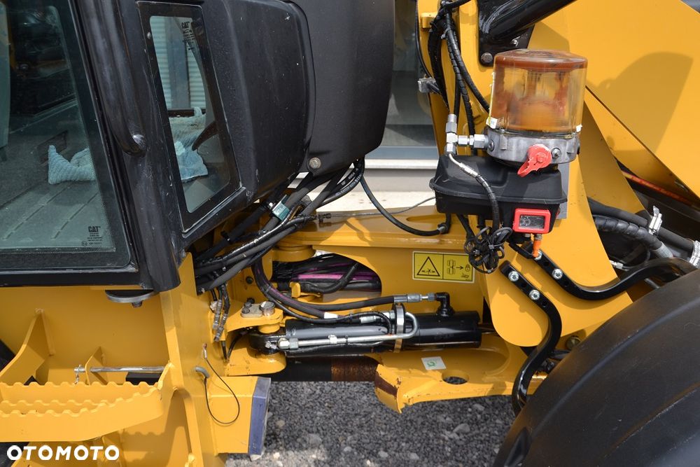 Caterpillar 908 M - 17