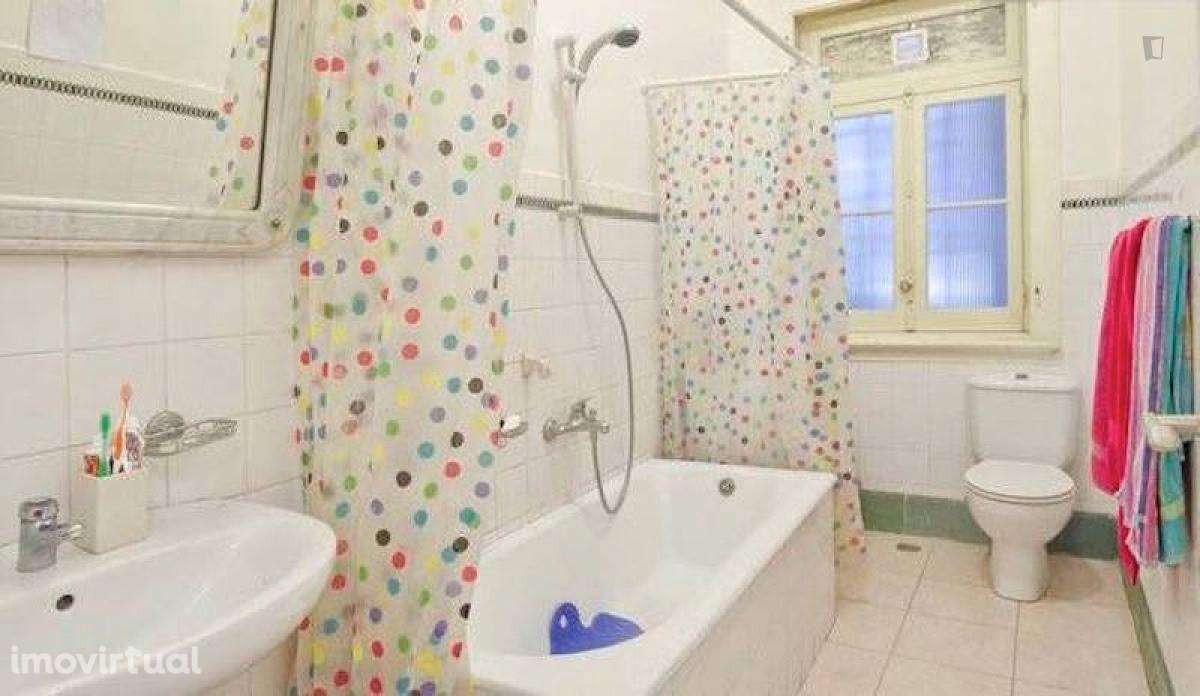 Quarto - localizado em Alameda Lisbon - Grande imagem: 3/10