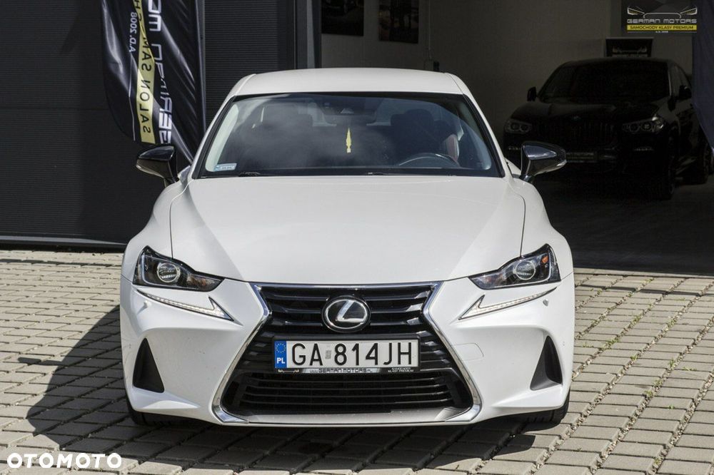 Lexus IS - 16