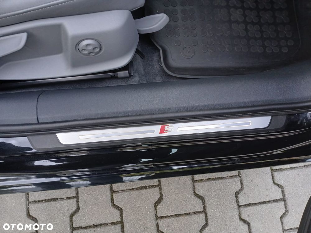 Audi A4 Avant 2.0 TDI DPF clean diesel quattro S tronic S line Sportpaket - 34