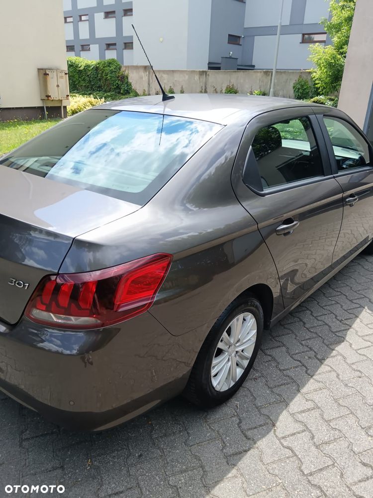 Peugeot 301 1.6 VTi Allure EU6 - 5