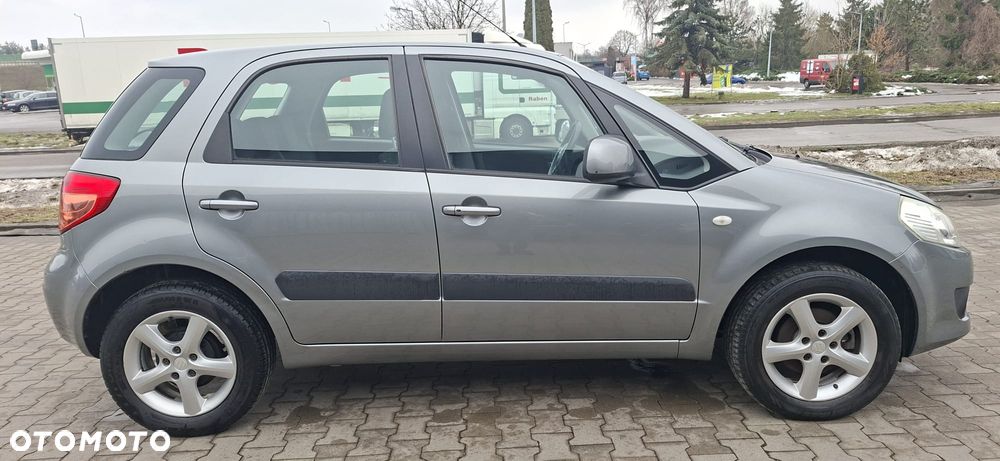 Suzuki SX4 1.6 VVT 4x2 Comfort - 27