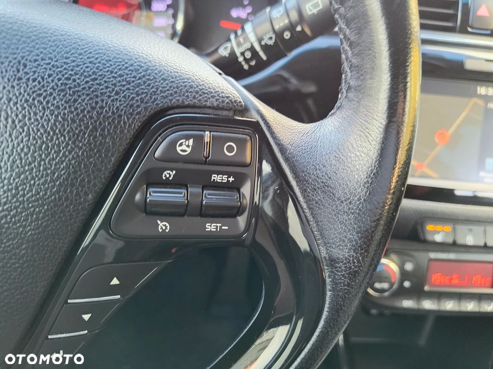 Kia Ceed 1.6 CRDi 136 ISG Platinum Edition - 28