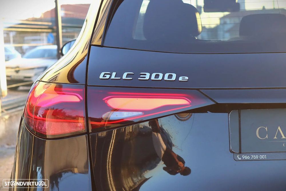 Mercedes-Benz GLC 300 e 4Matic 9G-TRONIC Avantgarde Advanced - 11