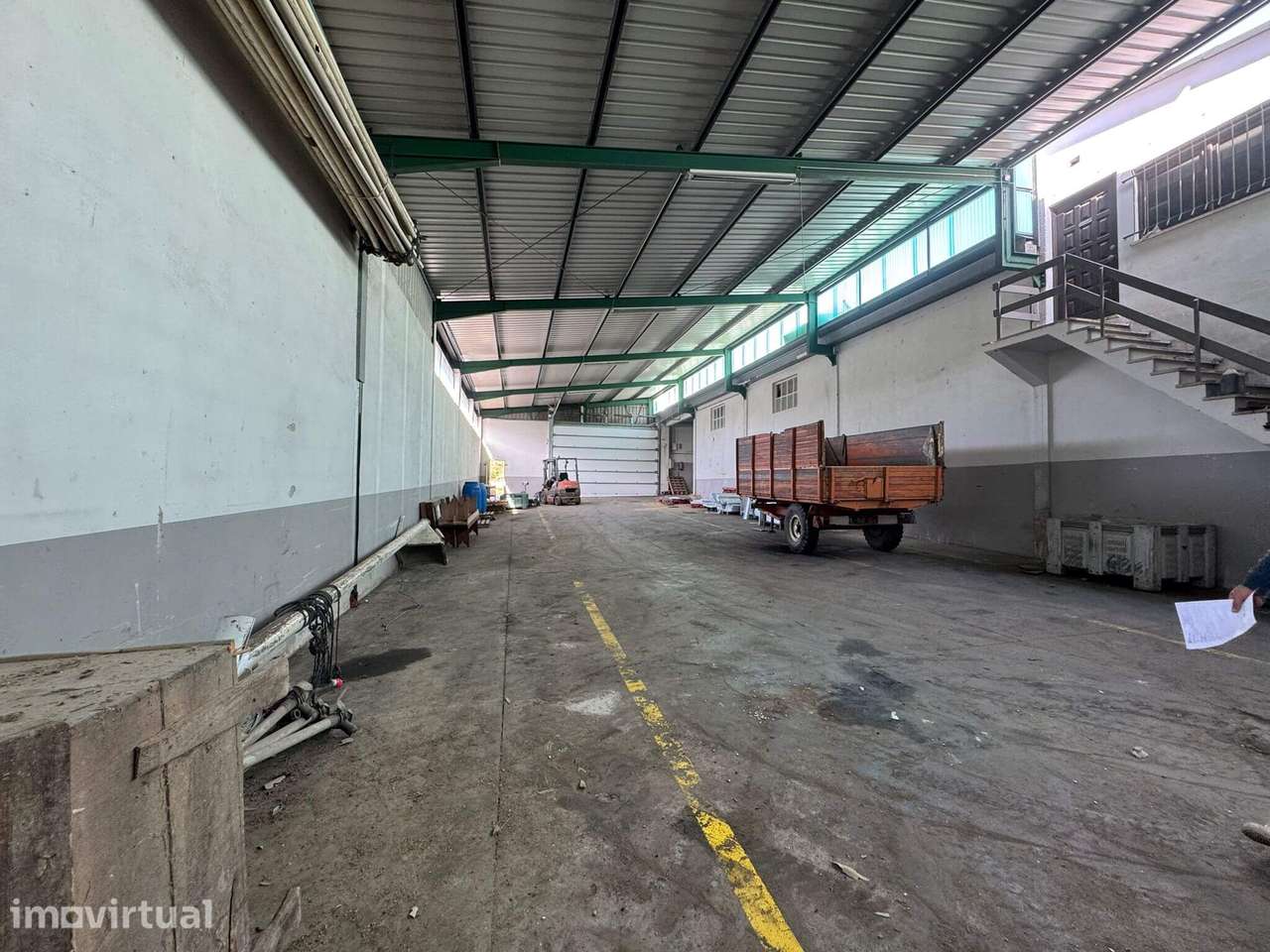 Armazém - 1030m2 cobertos - Grande imagem: 2/6