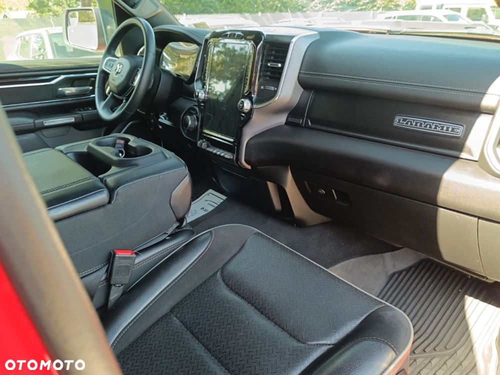 Dodge RAM - 28