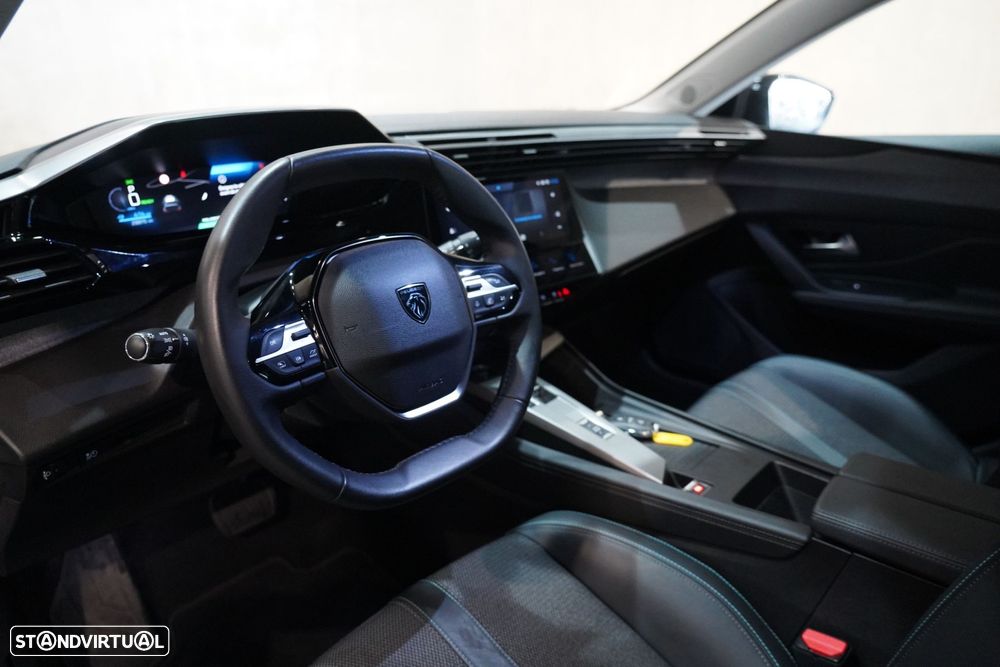 Peugeot e-308 54 kWh Allure - 8
