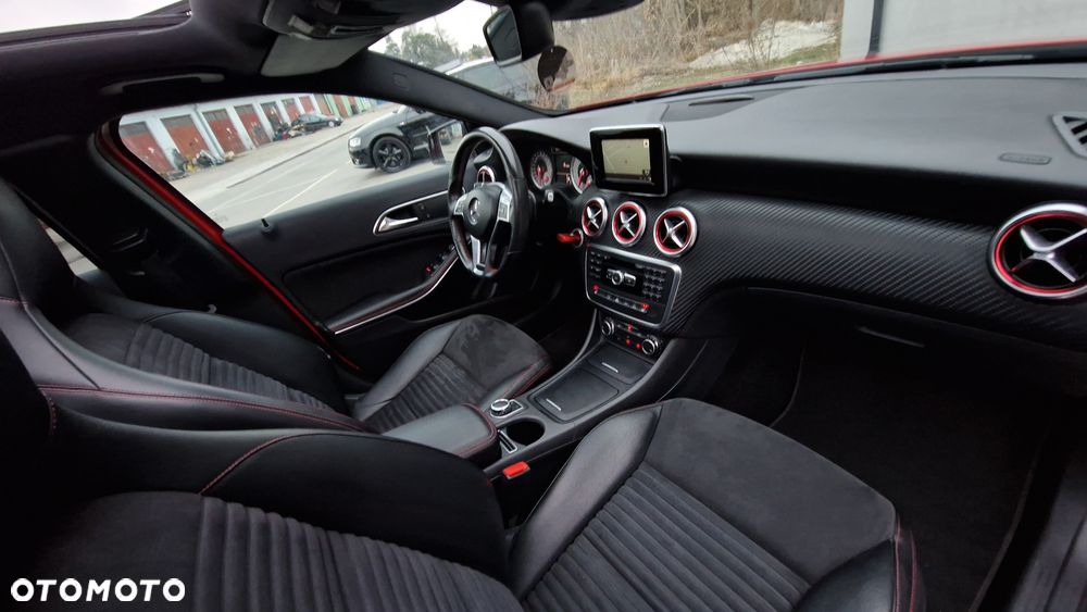 Mercedes-Benz Klasa A 180 (BlueEFFICIENCY) 7G-DCT AMG Sport - 27