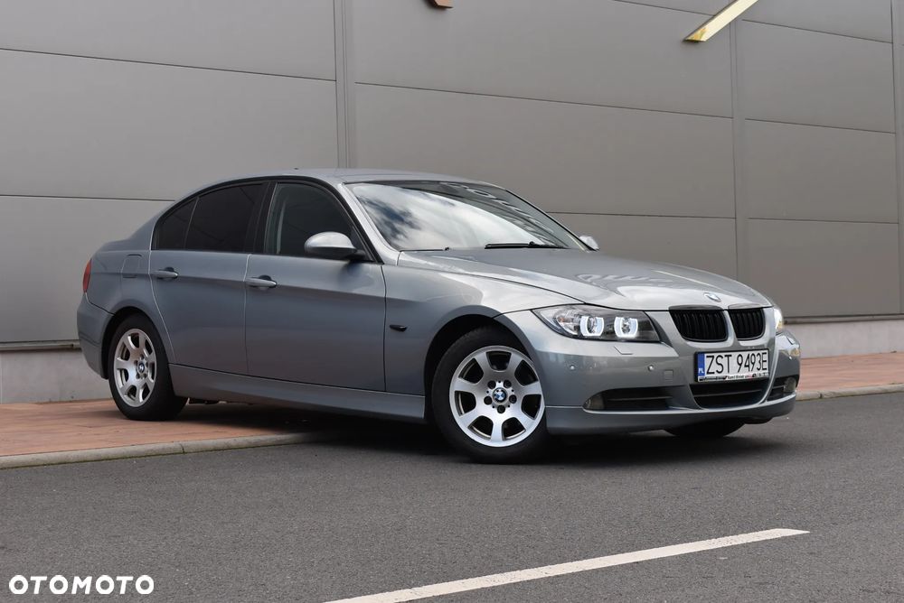 BMW Seria 3 320i - 31