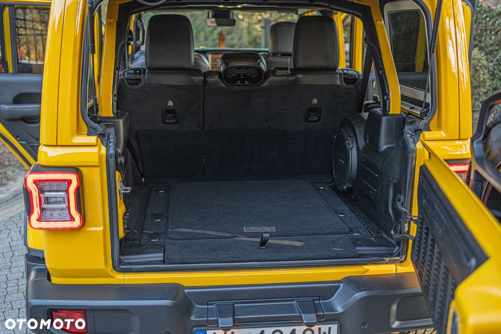 Jeep Wrangler Unlimited GME 2.0 Turbo Sahara - 17