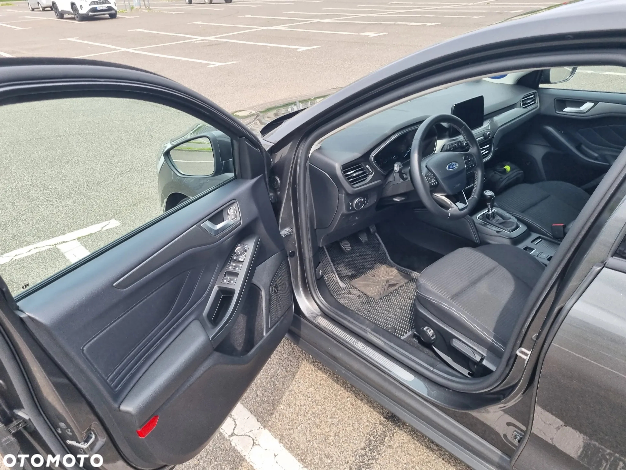 Ford Focus 1.0 EcoBoost Titanium Business - 11
