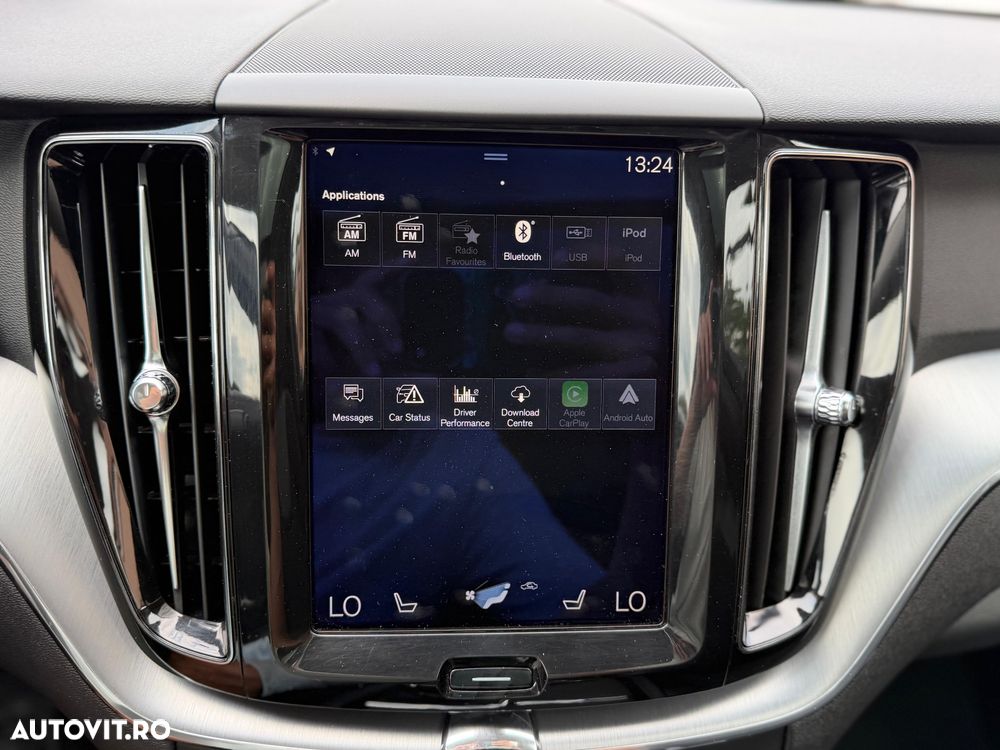 Volvo XC 60 D4 AWD Momentum - 32