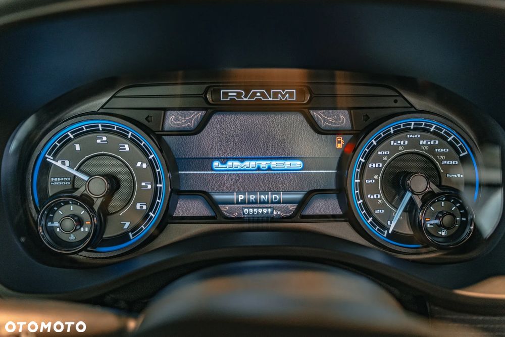 RAM 1500 5.7 Crew Cab Limited - 34