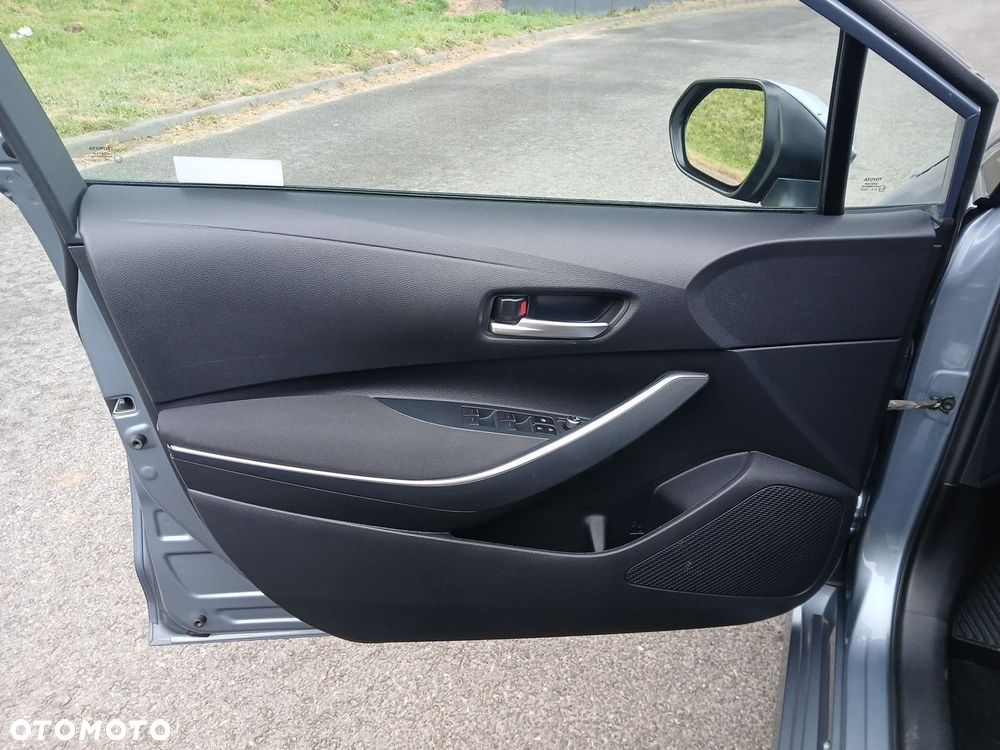 Toyota Corolla 1.8 Hybrid Comfort - 41