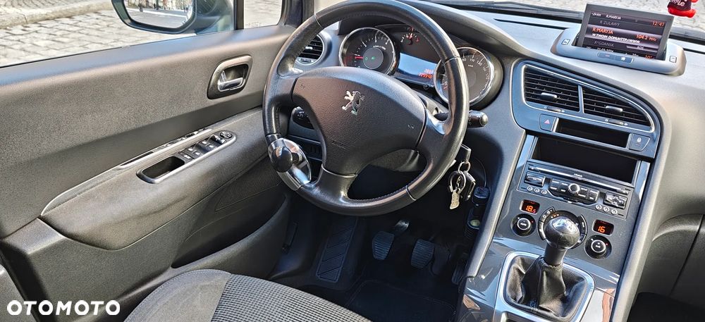 Peugeot 5008 1.6 Premium - 29
