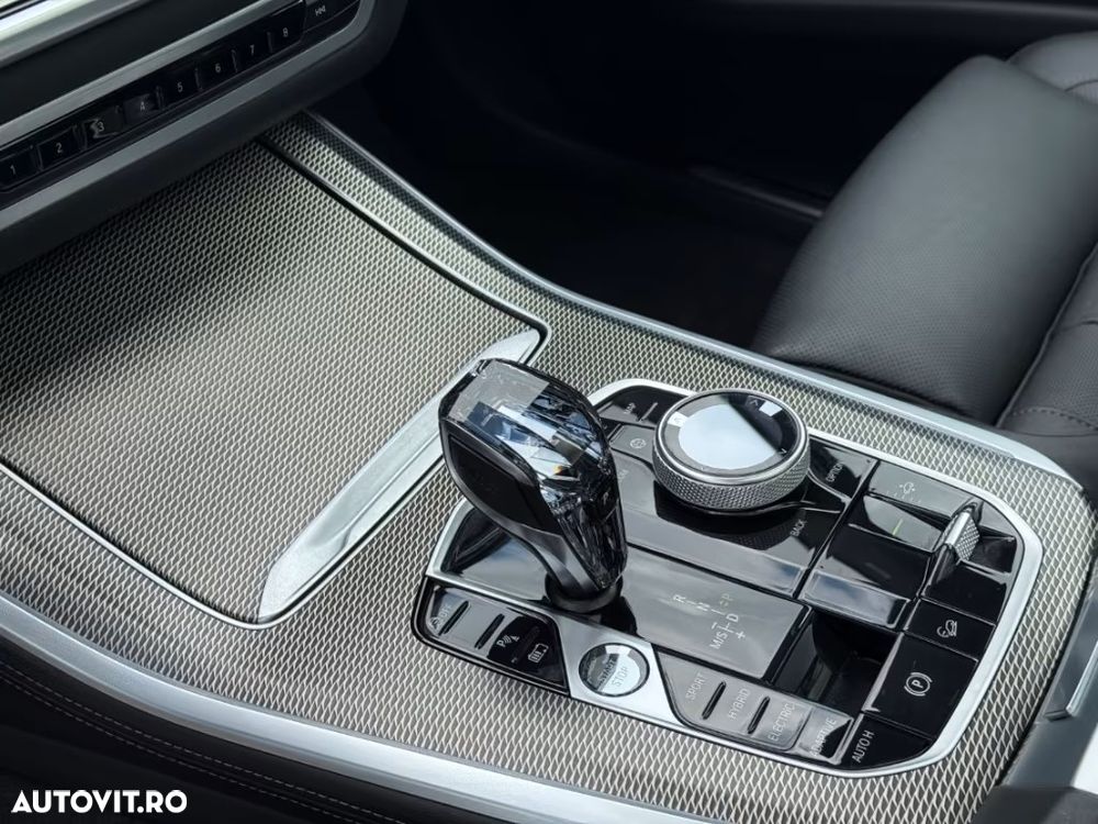BMW X5 xDrive45e - 16