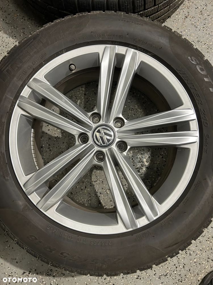 Oryginalne koła zimowe FELGI 18 VW Tiguan II Soda Kodiaq Seat Tarraco Audi Q3 Pirelli 235/55R18 7,5mm jak NOWE - 6