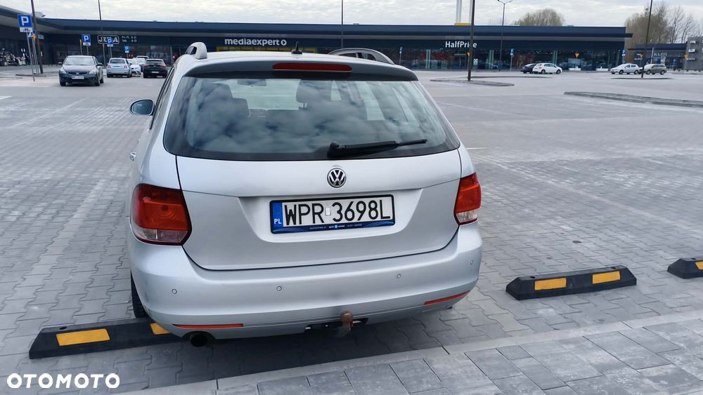 Volkswagen Golf 1.6 TDI DPF Comfortline - 6