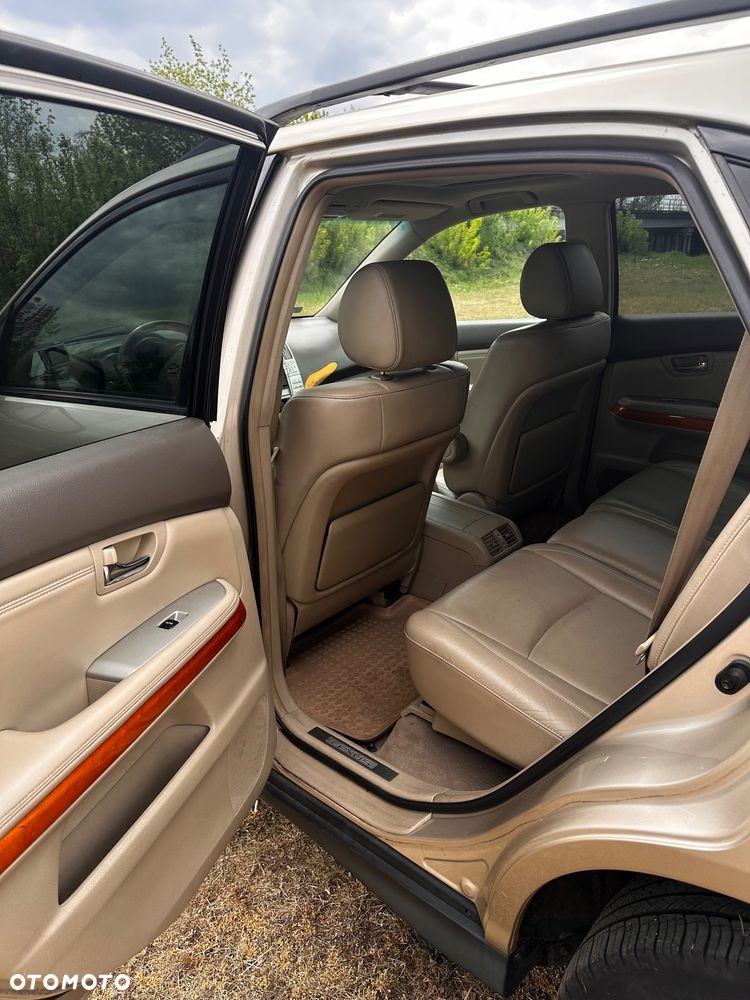 Lexus RX - 12