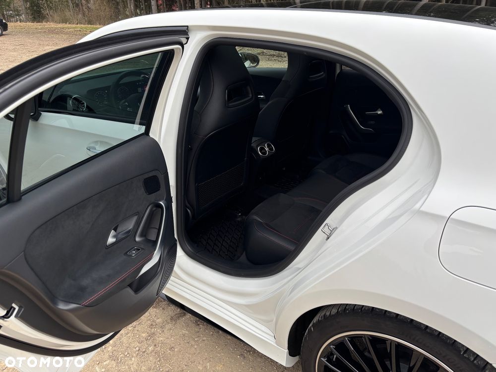 Mercedes-Benz Klasa A 220 4-Matic AMG Line 7G-DCT - 11