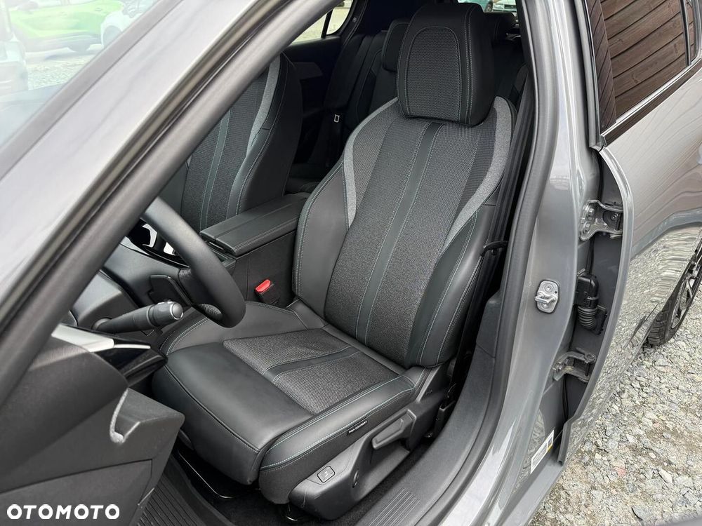 Peugeot 308 1.2 mHEV Allure S&S e-DCS6 - 12