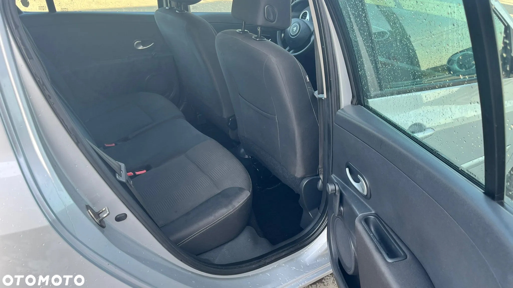 Renault Clio 1.2 16V TCE Alize Euro5 - 23