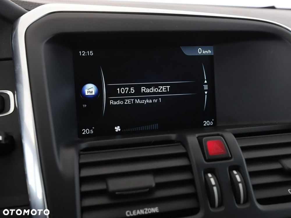 Volvo XC 60 D3 Drive-E Kinetic - 24