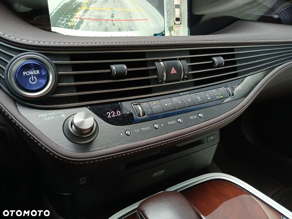 Lexus LS 500h Omotenashi AWD - 17