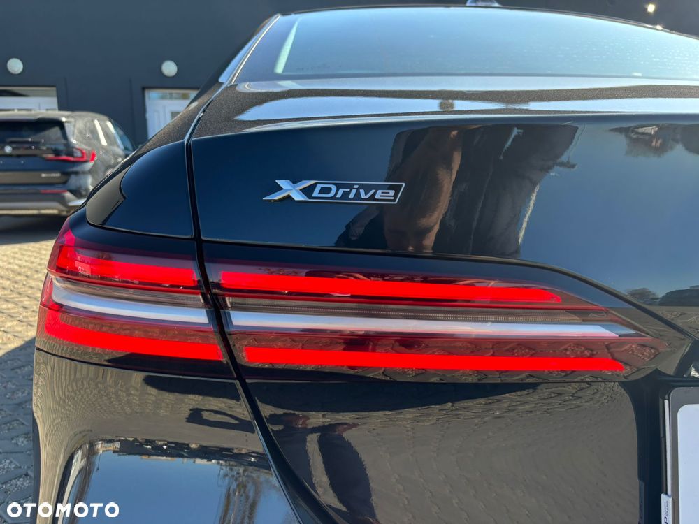 BMW Seria 5 520d xDrive - 9