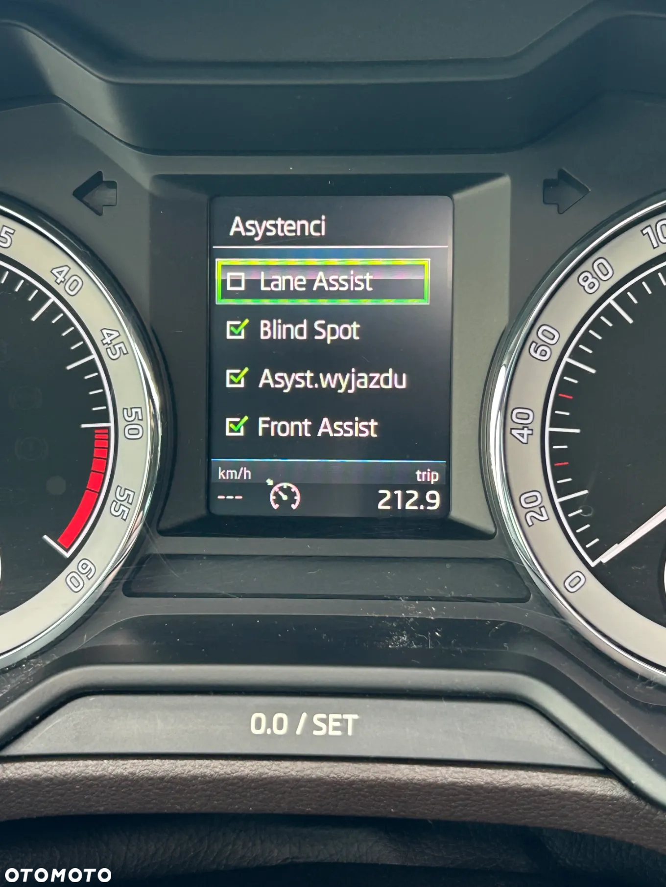 Skoda Octavia Combi 2.0 TDI 4x4 DSG L&K - 33