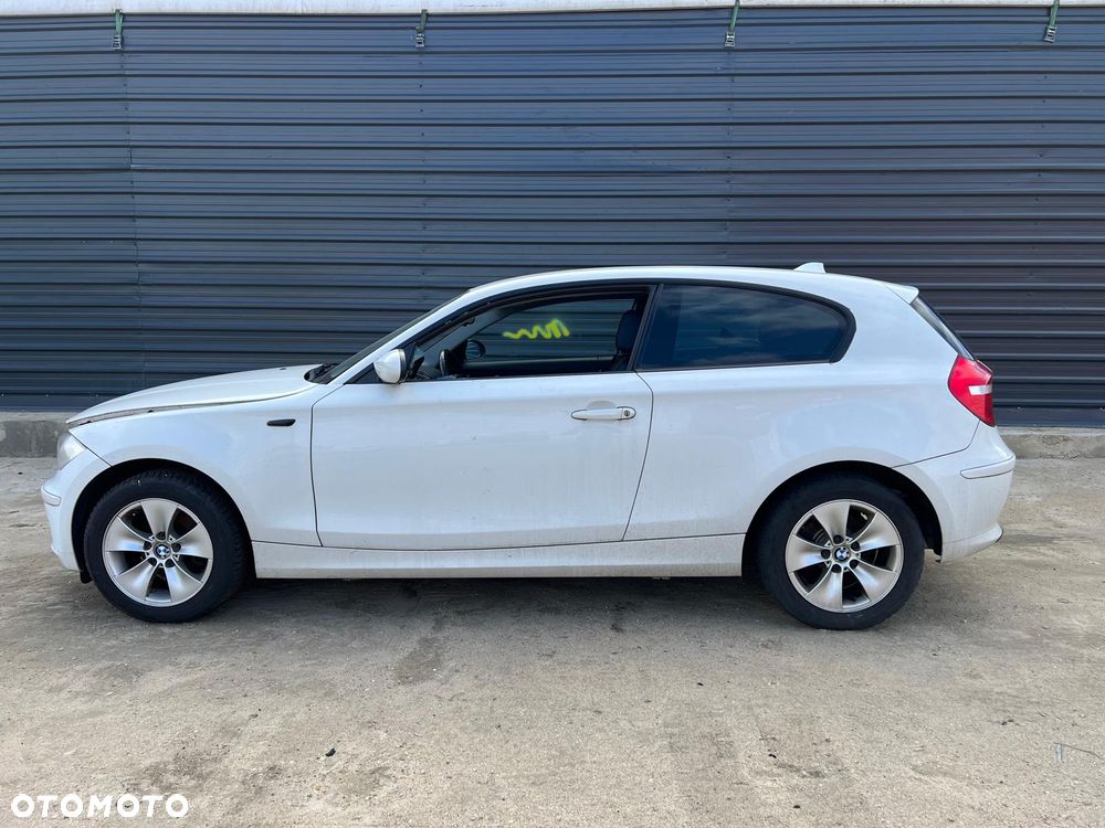 BMW 1 E87 E81 (Alpinweiss 300) części Maska zderzak błotnik lampa deska klapa drzwi - 7
