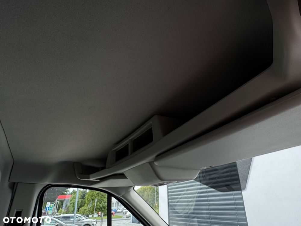 Ford Transit - 24
